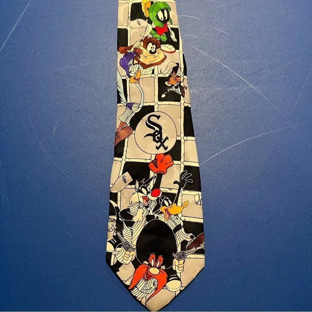 Vintage 1993 Toons Baseball MLB Sox Silk Tie